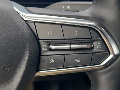 Used 2025 Chevrolet Equinox LT FWD image 22