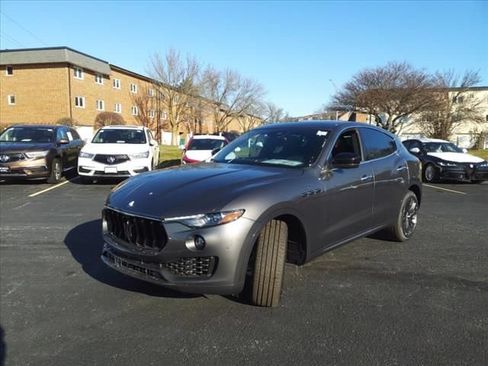 Used 2024 Maserati Levante GT Ultima AWD/4WD image 6