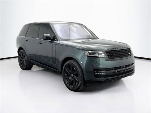 Used 2023 Land Rover Range Rover SE AWD/4WD image 3
