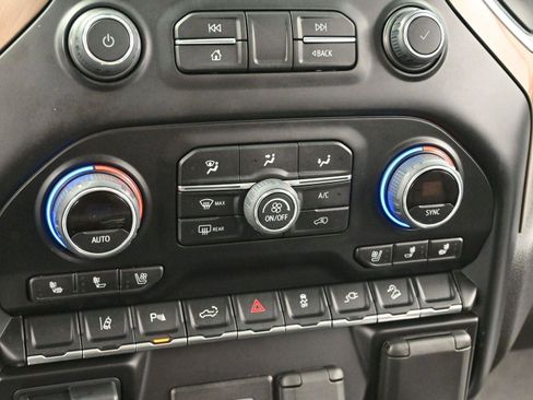 Used 2022 Chevrolet Silverado 2500 High Country w/ LPO, Dark Essentials Package image 22