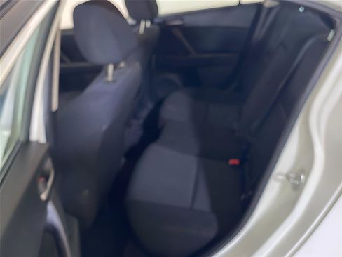 Used 2011 MAZDA MAZDA3 i Touring FWD image 21