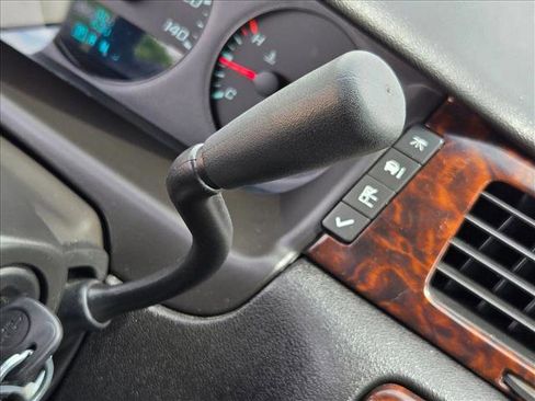 Used 2012 Chevrolet Impala LS FWD image 13