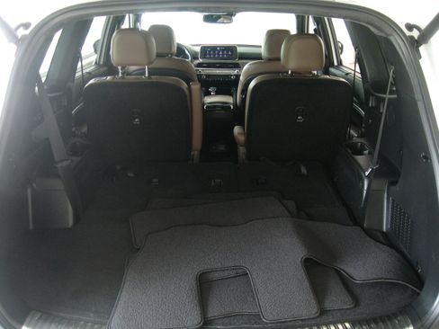 Certified 2022 Kia Telluride SX w/ SX Prestige Package image 21