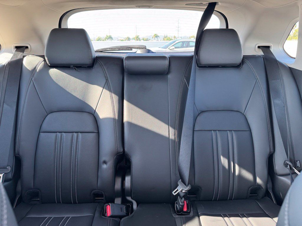Used 2026 Honda HR-V EX-L image 17