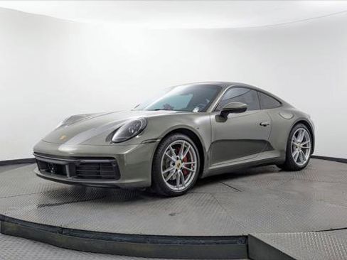 Used 2020 Porsche 911 Carrera RWD image 2
