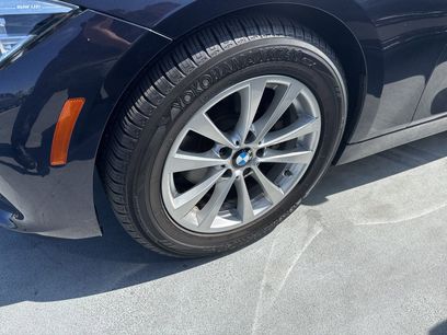 Used 2017 BMW 320i Sedan