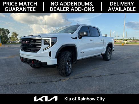 Used 2024 GMC Sierra 1500 AT4 w/ Technology Package AWD/4WD image 3