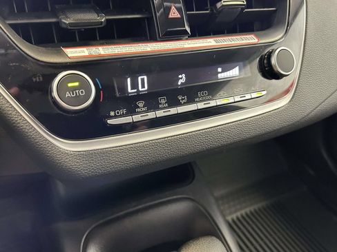 Used 2025 Toyota Corolla LE FWD image 23