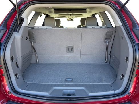 Used 2014 Chevrolet Traverse LT image 10