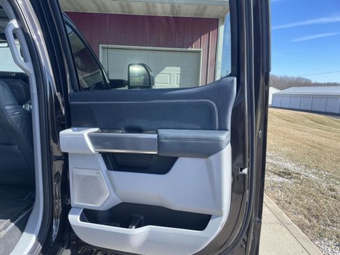 Used 2024 Ford F250 Limited w/ FX4 Off-Road Package image 31