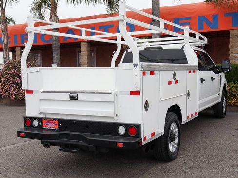 Used 2019 Ford F350 XLT AWD/4WD image 9