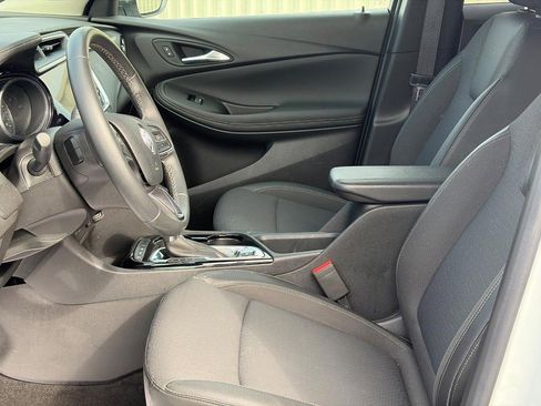 Used 2023 Buick Encore GX Preferred w/ Cold Weather Comfort Package AWD/4WD image 18