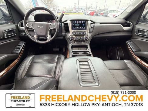 Used 2020 Chevrolet Suburban Premier AWD/4WD image 22