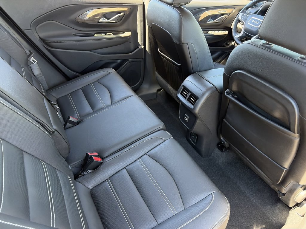 Used 2023 GMC Terrain Denali AWD/4WD image 30