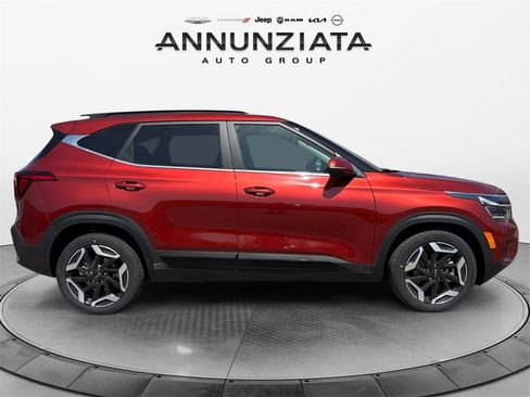 New 2025 Kia Seltos SX w/ SX Sunroof Package image 6