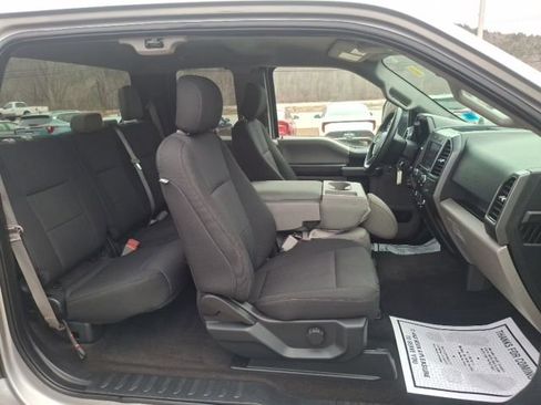 Used 2020 Ford F150 XLT w/ Heavy-Duty Payload Package image 29