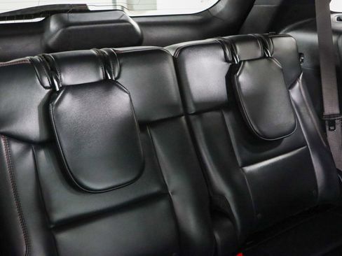 Used 2025 Ford Explorer ST AWD/4WD image 30