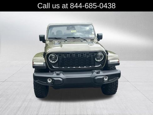 New 2026 Jeep Gladiator Sport AWD/4WD image 2