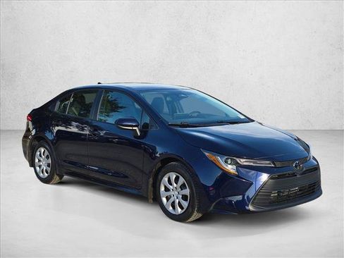 Used 2026 Toyota Corolla LE FWD image 3