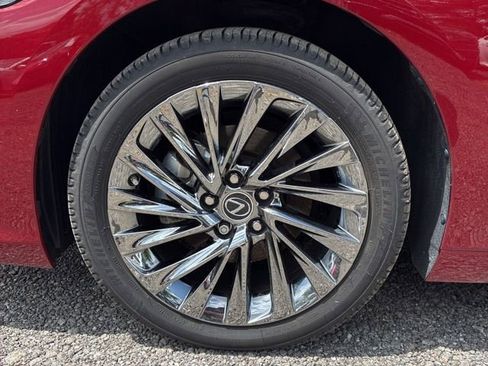 Used 2024 Lexus ES 350 w/ Technology Package FWD image 8