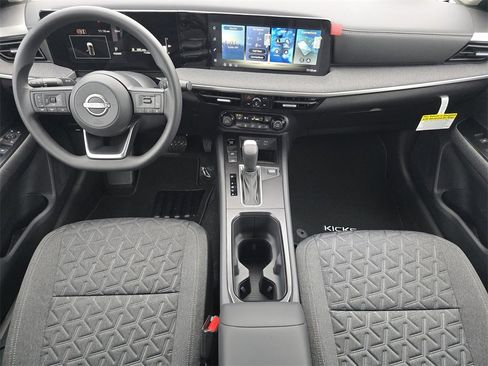 New 2026 Nissan Kicks SV w/ SV Premium Package FWD image 13