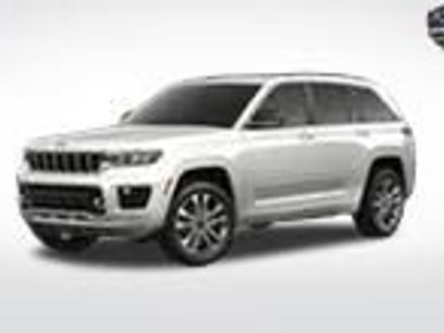 Used 2025 Jeep Grand Cherokee Limited w/ Black Appearance Package