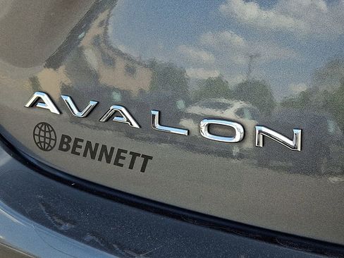 Used 2016 Toyota Avalon XLE Premium FWD image 31