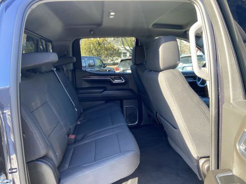 Used 2022 Chevrolet Silverado 1500 LT w/ Safety Package image 33