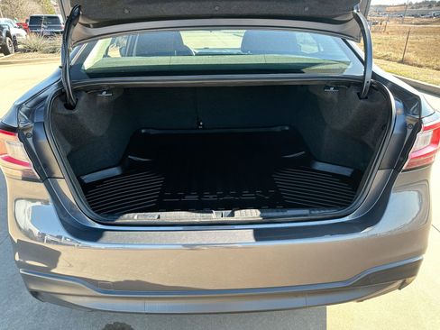 Used 2024 Subaru Legacy Premium image 22