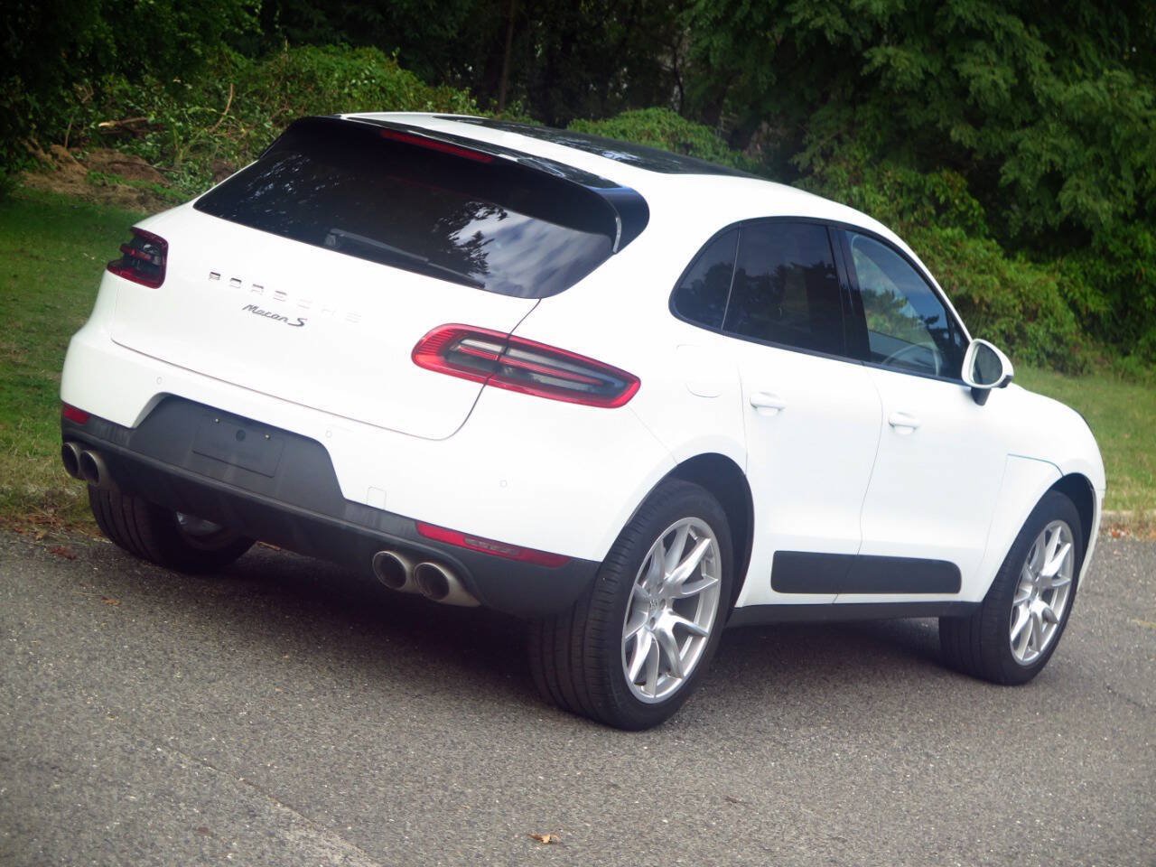 Used 2017 Porsche Macan S AWD/4WD image 29