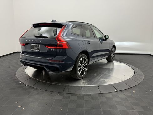 Used 2023 Volvo XC60 B5 Plus w/ Climate Package image 7