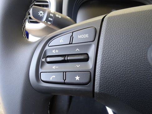 New 2026 Hyundai Venue SEL FWD image 18