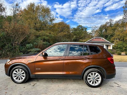 Used 2017 BMW X3 sDrive28i image 7