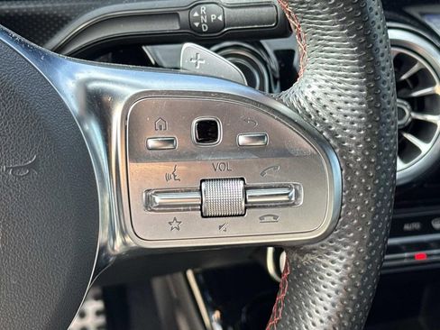 Used 2023 Mercedes-Benz CLA 250 image 24