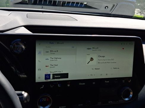 Certified 2026 Lexus RX 450h AWD image 18