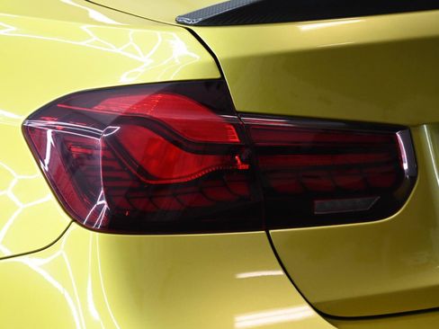 Used 2018 BMW M3 RWD image 13