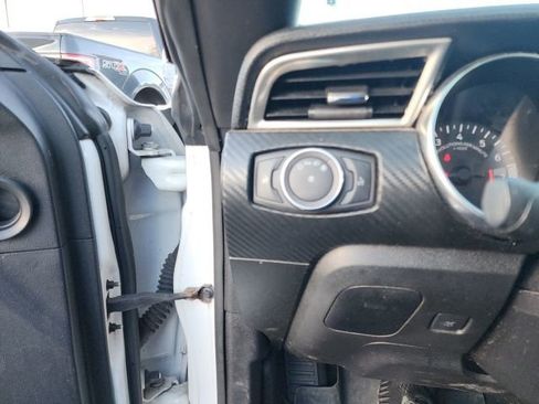 Used 2018 Ford Mustang Coupe image 26