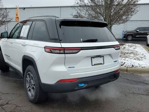 Certified 2022 Jeep Grand Cherokee Trailhawk w/ Advanced Protech Group II image 36