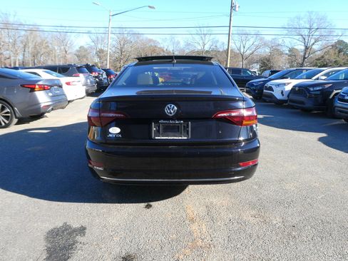 Used 2019 Volkswagen Jetta SEL image 6
