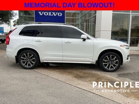 Used 2016 Volvo XC90 T6 Momentum w/ Momentum Plus Package AWD/4WD image 5