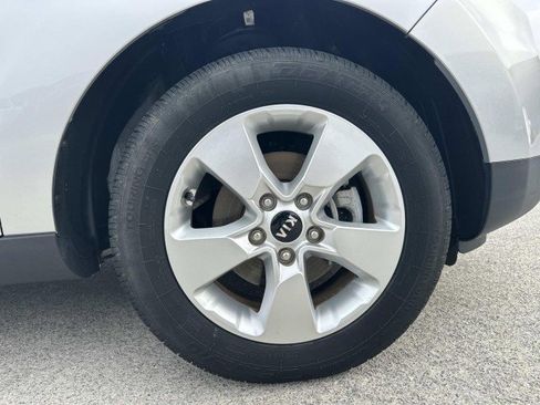 Used 2018 Kia Soul image 12