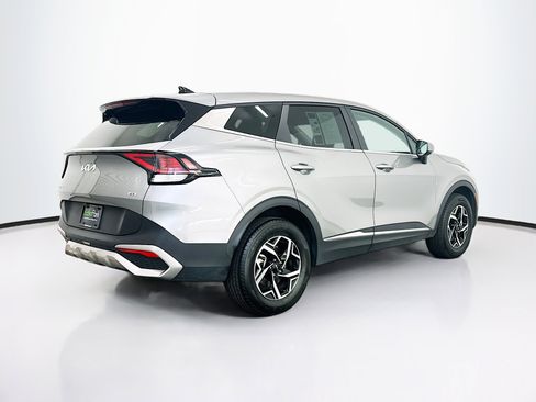 Used 2025 Kia Sportage LX image 9