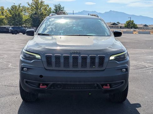 Used 2022 Jeep Cherokee Trailhawk w/ Premium Leather Package AWD/4WD image 9
