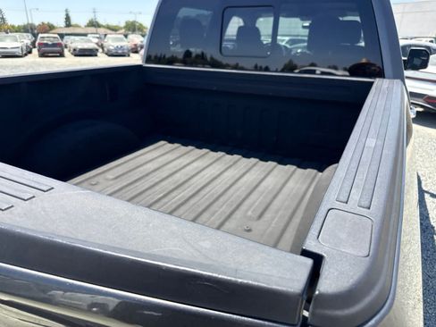 Used 2015 Ford F150 XLT AWD/4WD image 16