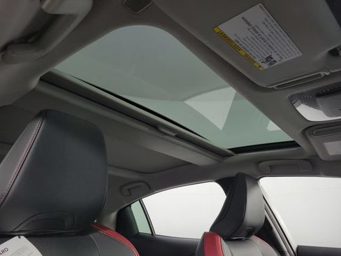 New 2026 Toyota Prius Plug-In Hybrid FWD image 5