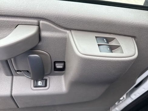 Used 2024 Chevrolet Express 3500 w/ Power Convenience Package image 20