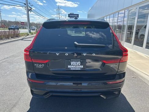 Certified 2025 Volvo XC60 B5 Plus AWD/4WD image 4
