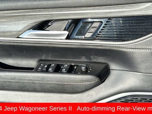 Used 2024 Jeep Wagoneer Series II w/ Flexible Seating Group AWD/4WD image 22