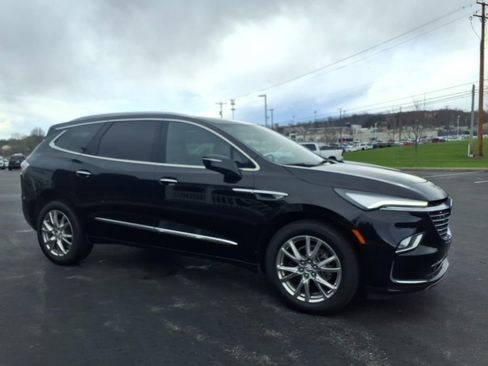 Used 2024 Buick Enclave Essence w/ Experience Buick Package AWD/4WD image 6