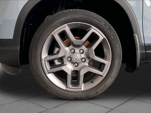 Used 2023 Honda Passport EX-L image 11